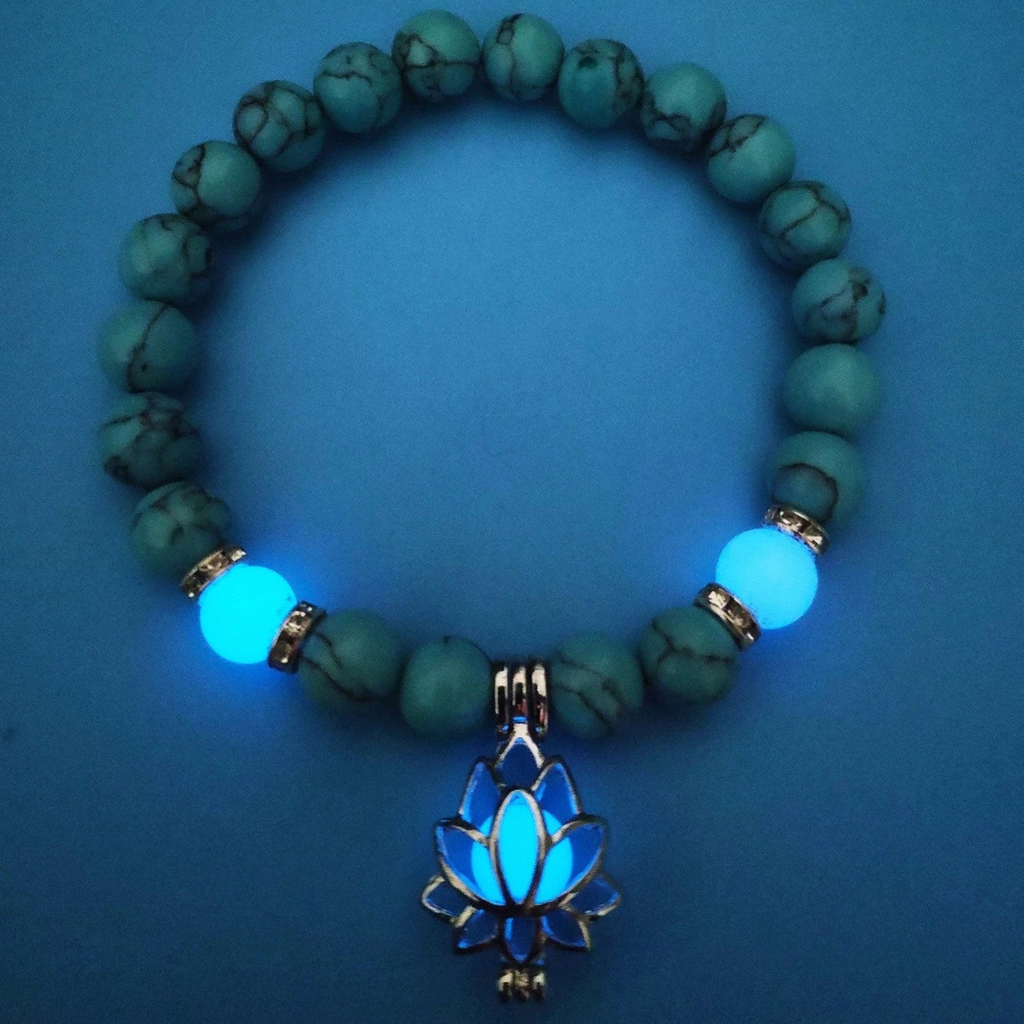 Glow-in-the-Dark Lotus Stone Bracelet with Adjustable Elastic Design for Yoga, Meditation, and Everyday Wear