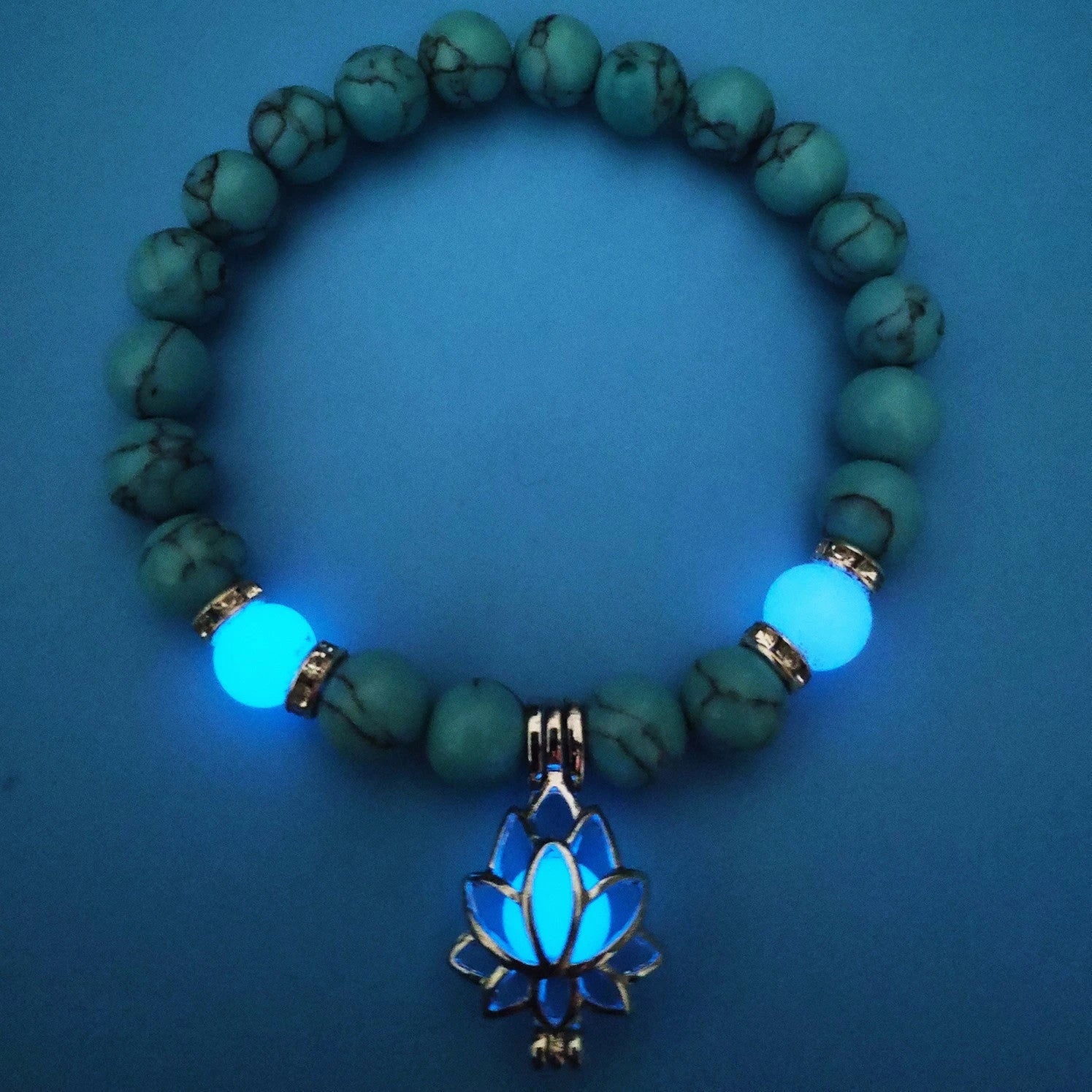 Glow-in-the-Dark Lotus Stone Bracelet with Adjustable Elastic Design for Yoga, Meditation, and Everyday Wear