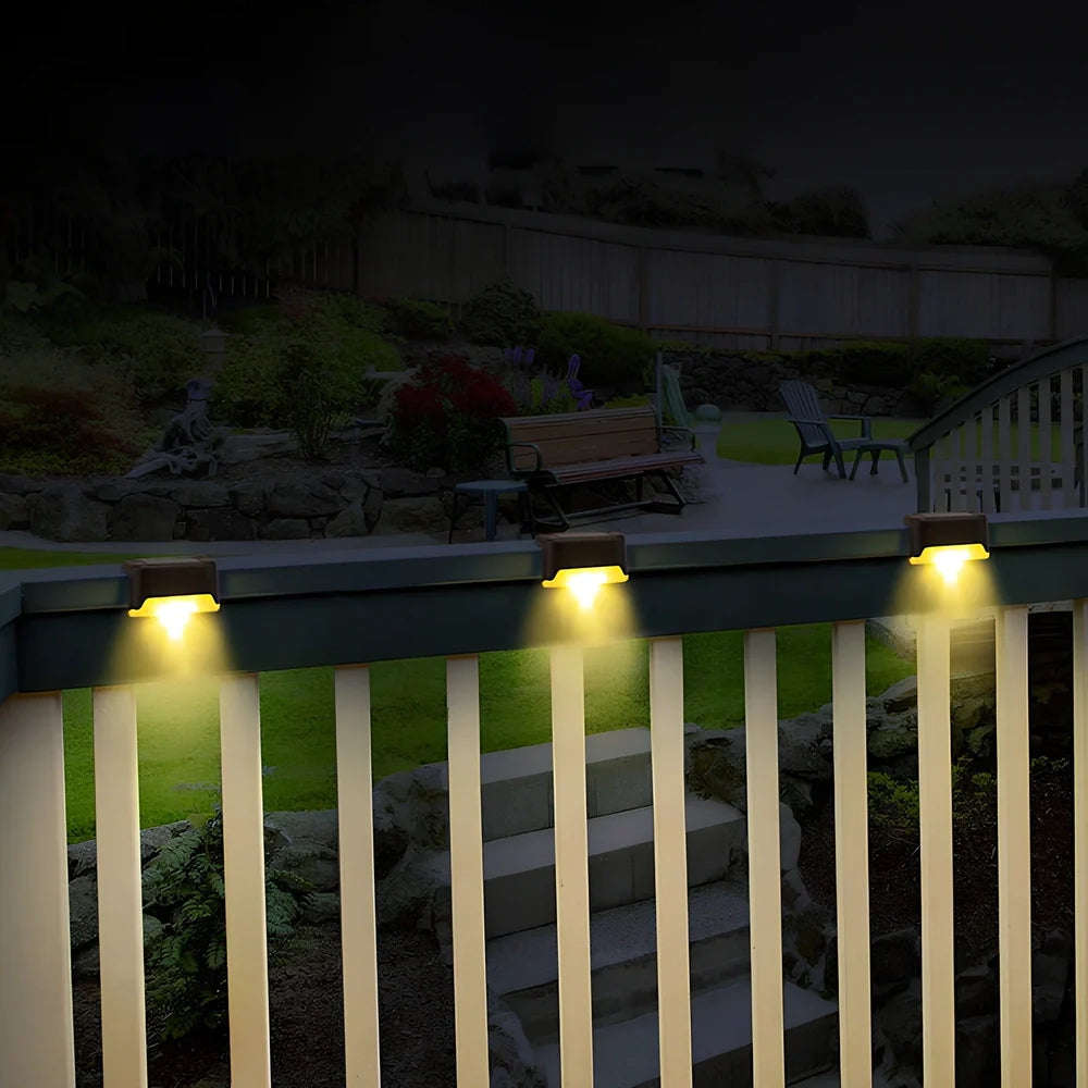 Coffee-coloured solar step light with solar panel, dimensions 78x45x42mm