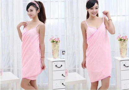 Stylish and versatile beach towel dress in various colors, ideal for drying off and looking fabulous at the beach or pool