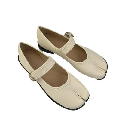 Split-toe pig trotter shoes for women in black with microfiber upper, soft sole and low 1-3cm heel