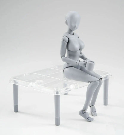 Articulated artist mannequin kit with interchangeable hands and accessories