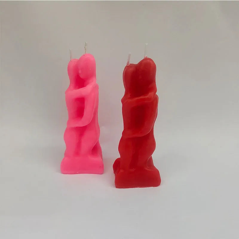Small red couple hug shaped paraffin wax candle for romantic home decoration