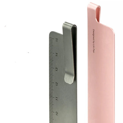 15cm black metal bookmark ruler with a laser-engraved scale on an aluminium alloy body.