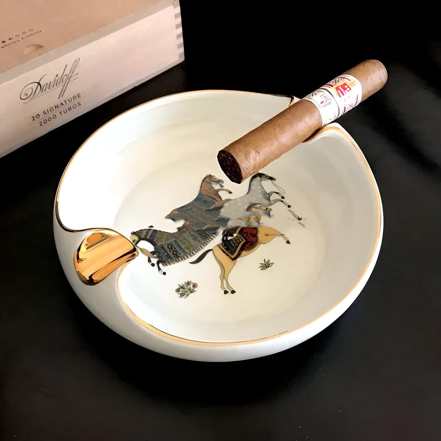 Handmade bone ceramic cigar ashtray with gold drawing finish, square 175mm size.