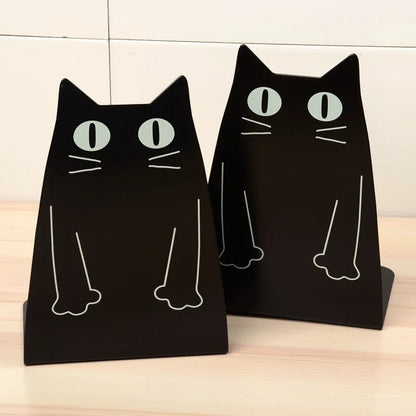One pair of iron bookends, 14 x 20.5 x 10.5cm, in blue or yellow, holding books upright on a shelf.