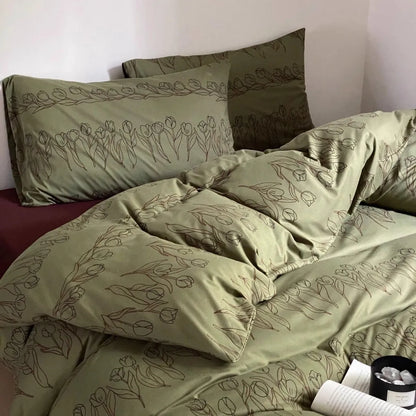 Pure cotton printed bedding set with quilt cover, sheet, and pillowcases in 1.2m to 2.0m sizes
