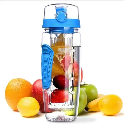 Black fruit infuser shaker bottle with removable transparent fruit holder, 900ml capacity.