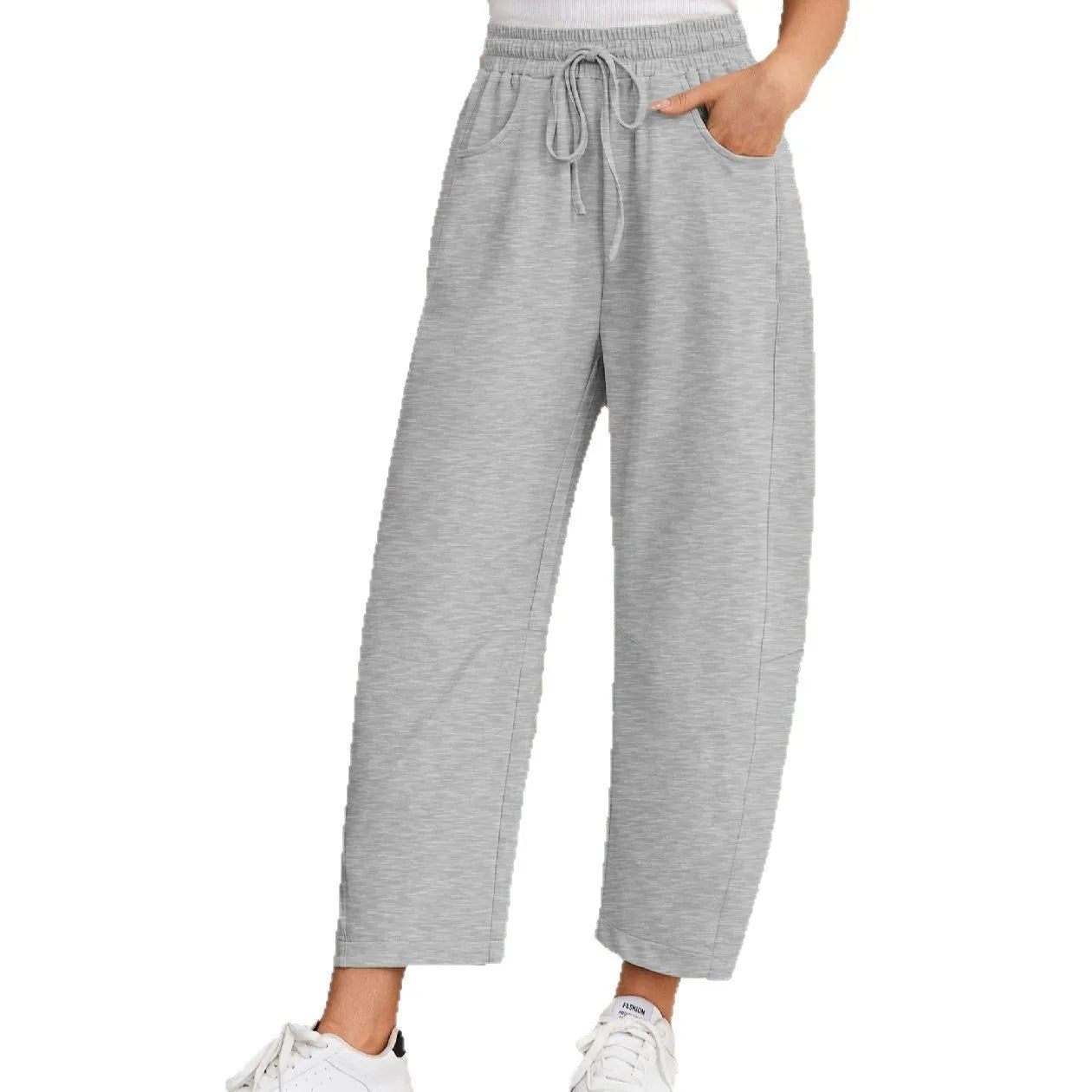Loose cropped sweatpants in multiple colours with elastic waist and street fashion design