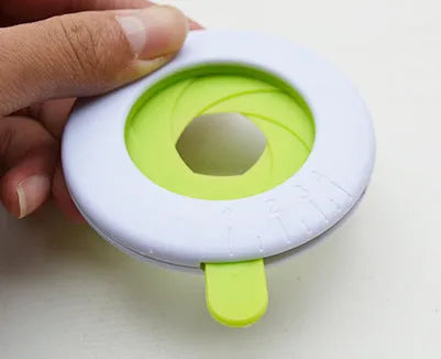Plastic noodle thickness selector and pasta measuring kitchen tool 8x9x1cm