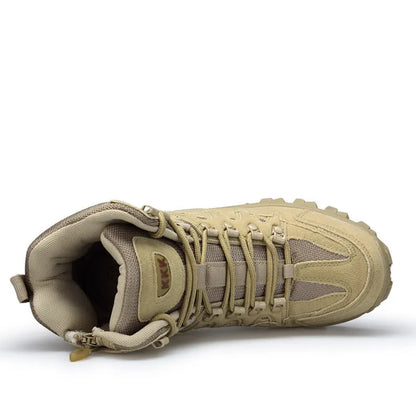 US Army Delta Tactical Boots in black or sand colour with non-slip rubber soles for outdoor use