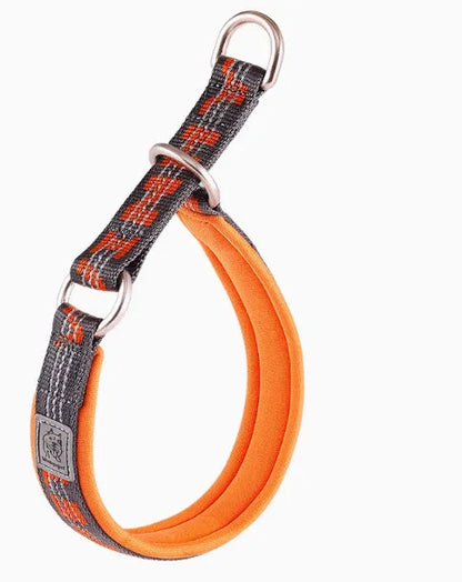 Adjustable P chain dog collar in army green nylon webbing with aluminium alloy fittings.