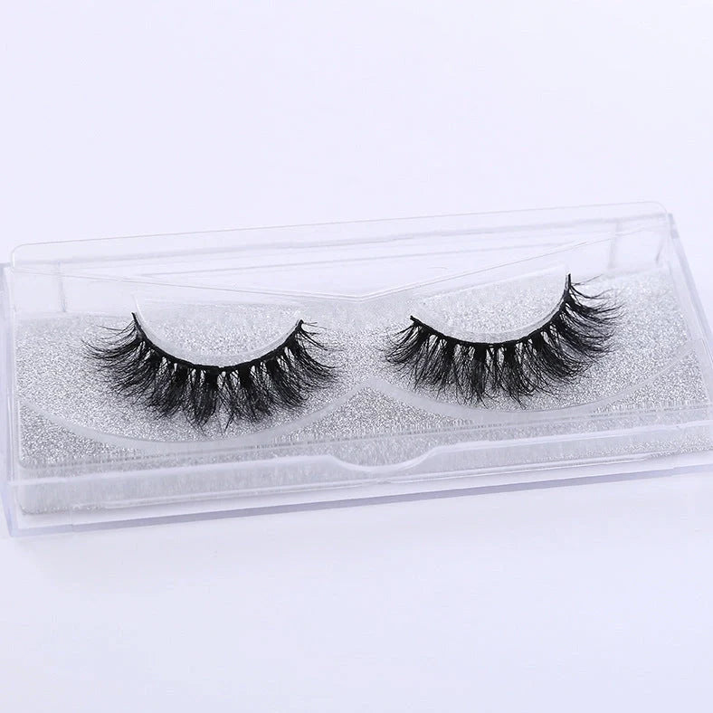Handmade 3D mink false eyelashes showing 12mm length and 0.07mm diameter fibres for natural volume
