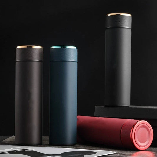 Premium business mug with touch-sensitive temperature display, made of durable stainless steel in sleek black, red, and blue colors