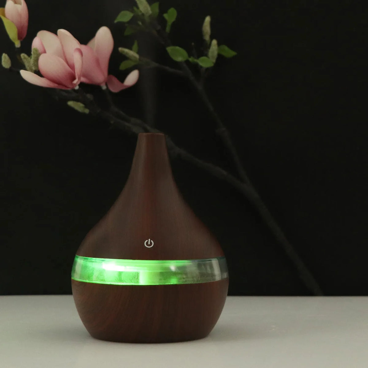 USB mini air purifier and humidifier in wood grain, columnar shape, for rooms under 10 square metres with timer and USB power