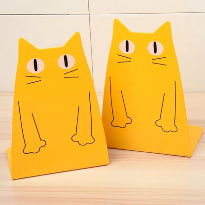 One pair of iron bookends, 14 x 20.5 x 10.5cm, in blue or yellow, holding books upright on a shelf.