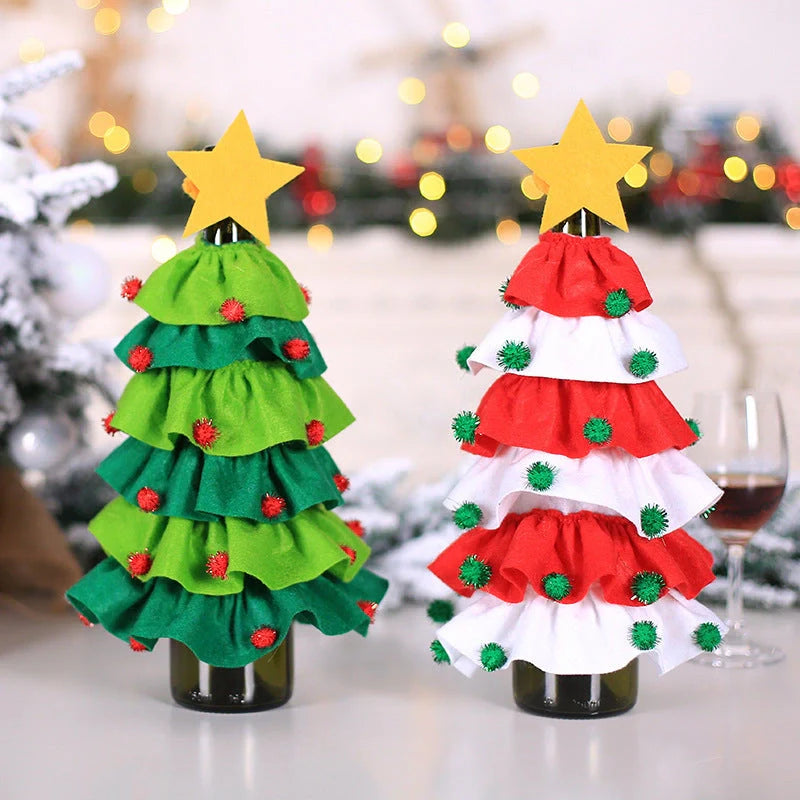 Christmas wine bottle cover with pentagram and fluffy ball design in red and green