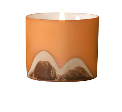 Glass tea cup candle with 5.2cm width, 4.3cm height, floral fruity aromas
