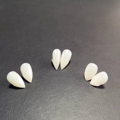 Adjustable Halloween Vampire Zombie Dentures for a spooky custom fit