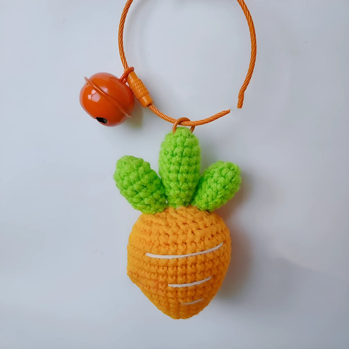 Cartoon carrot design keychain pendant made from soft wool felt