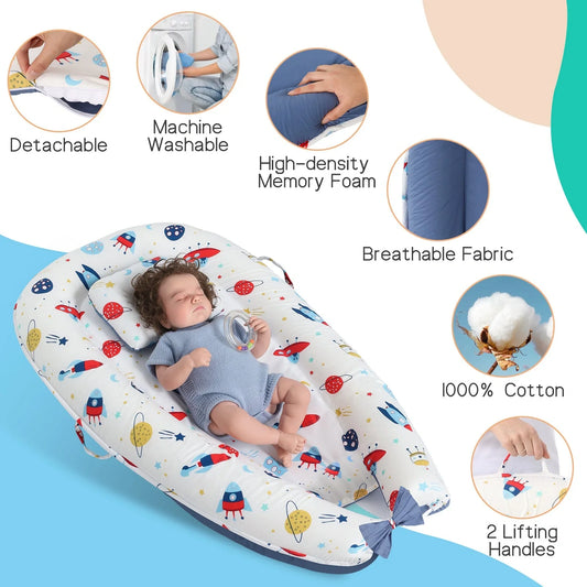 Baby's Crib with detachable pure cotton sleeve and memory foam core