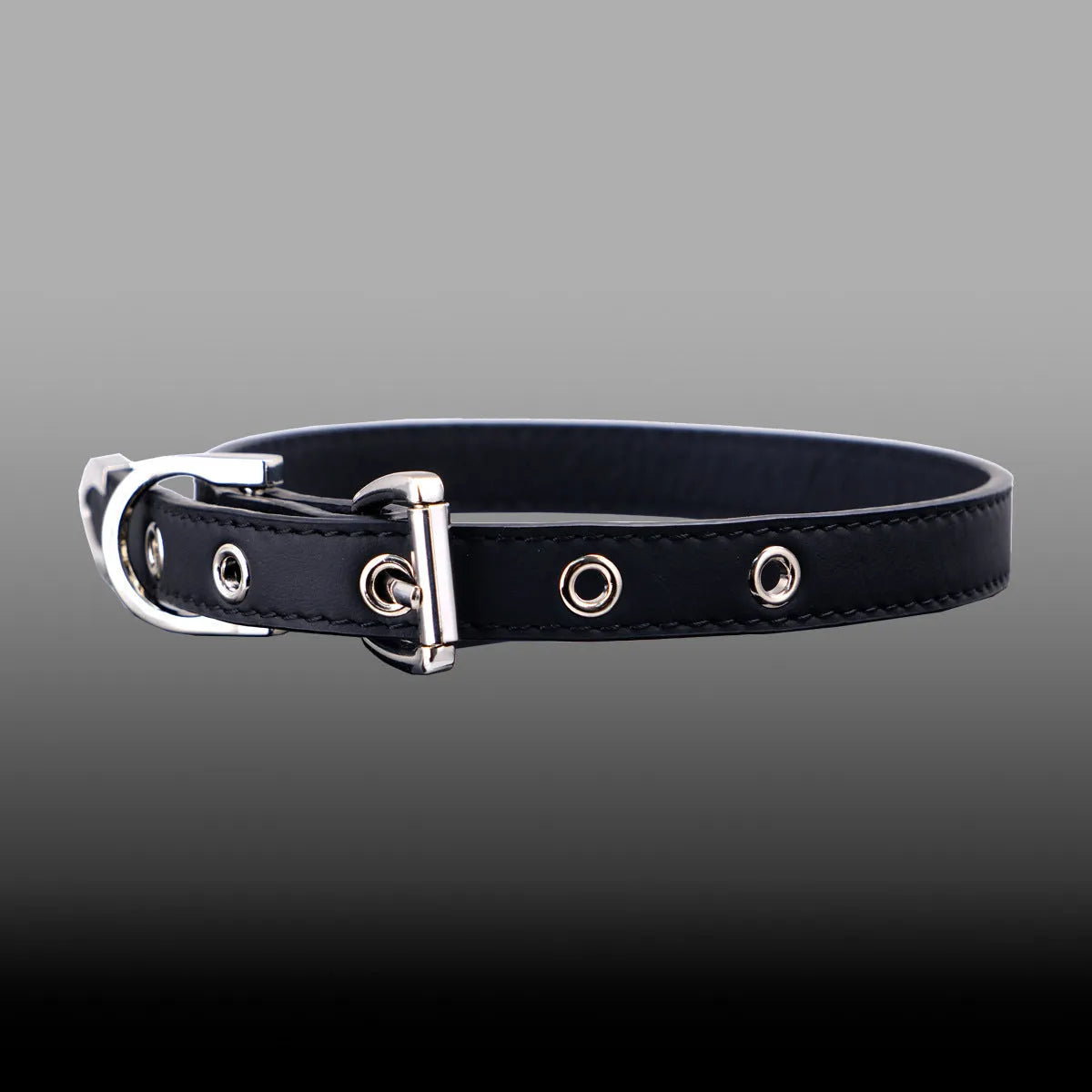 Black genuine cowhide leather collar with alloy pendant, adjustable 41-50cm perimeter