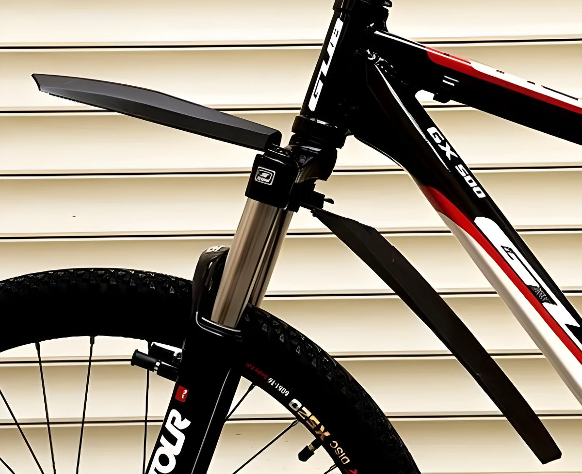 Set of black plastic quick-release bicycle mudguards for front and rear wheels