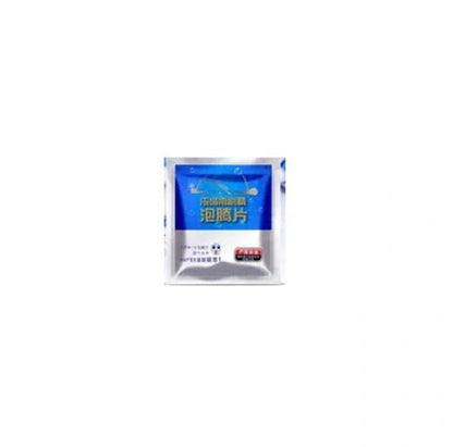 Effervescent spray cleaner bottle for automotive and glass cleaning with insect-proof formula