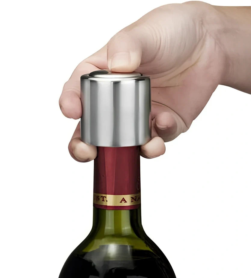 Stainless steel vacuum wine stopper with manual pump for preserving opened wine bottles