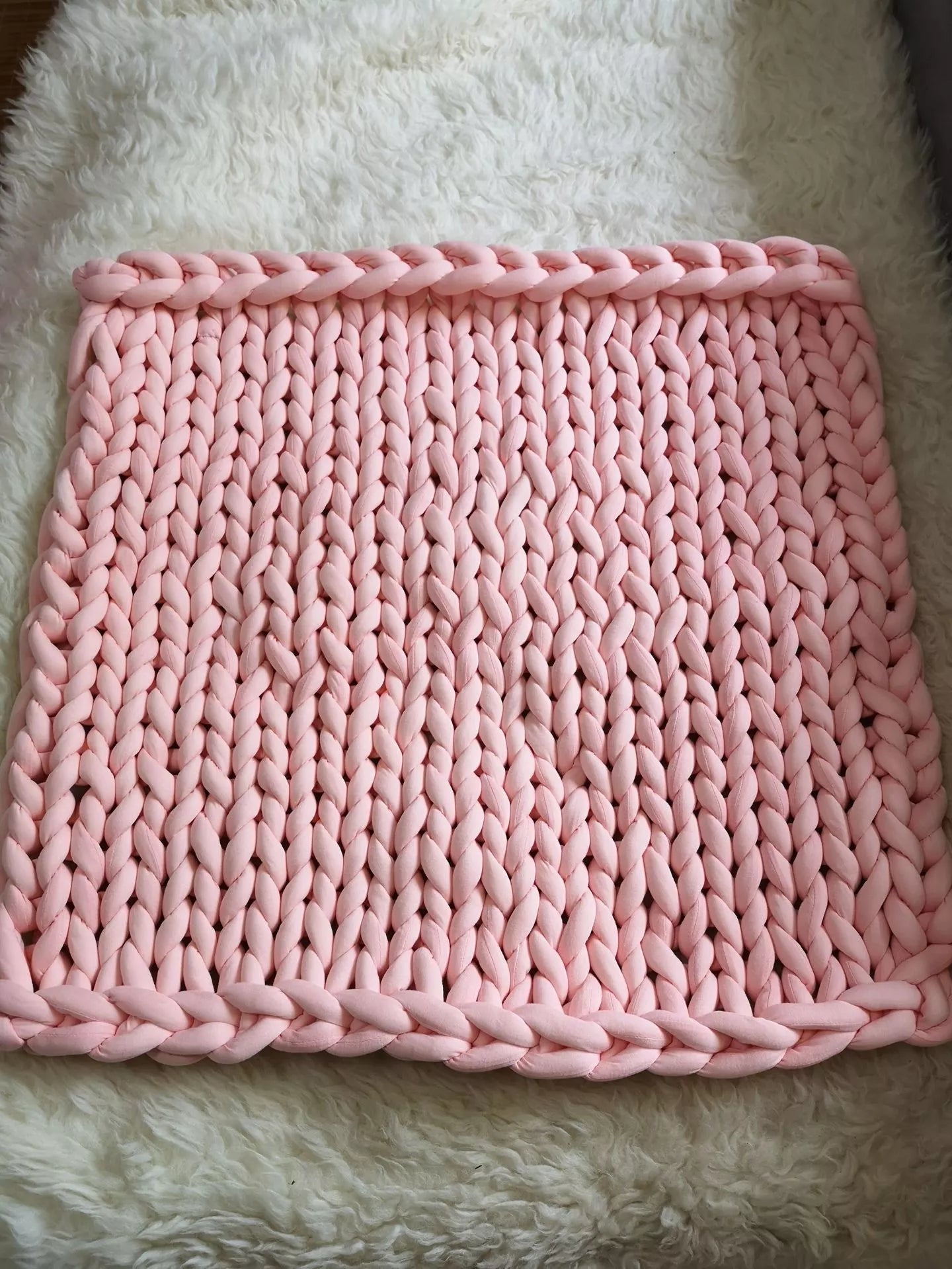 Hand-woven Gravity Weighted Blanket in solid colours for enhanced sleep and relaxation