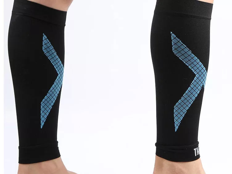 Sports compression socks in nylon, sizes M to XL, for running and hiking