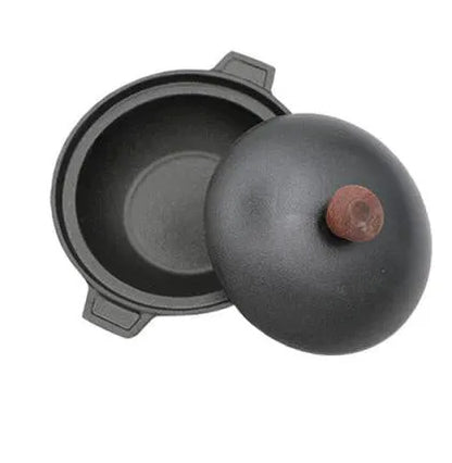 Silver cast iron cooking pot with glass lid and rattan basket in 20cm diameter size