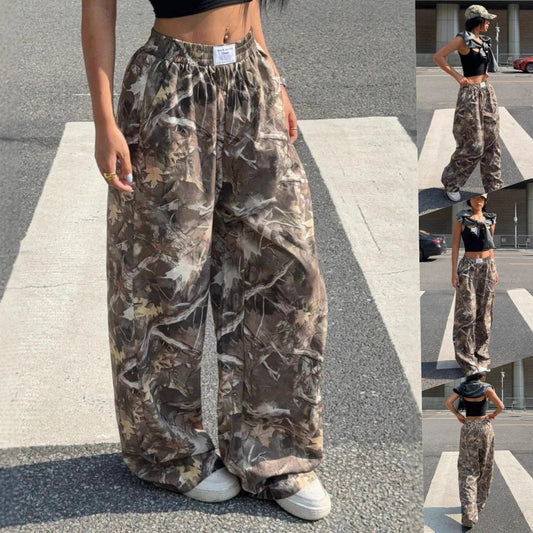 Stylish women's camouflage cargo pants with multiple pockets for a trendy look.
