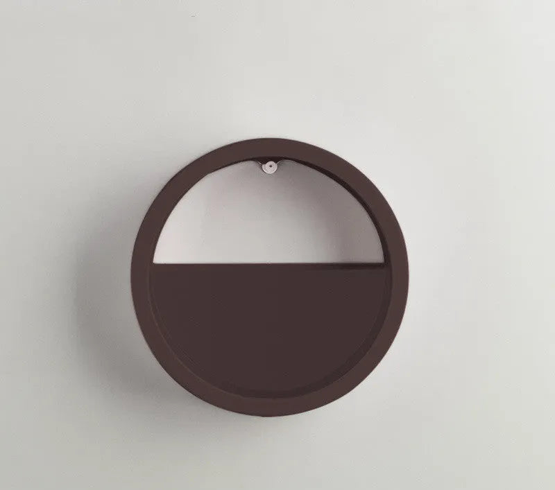 Round iron style plastic wall vase hanging basket for flowers in multiple colour options.