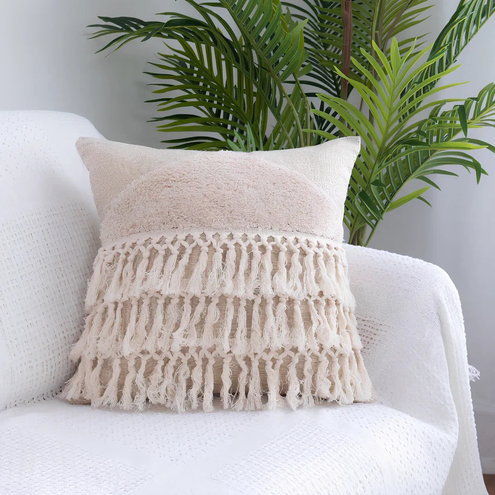 Tufted throw pillow with Moroccan fringe in 45cm square size with decorative tufting pattern