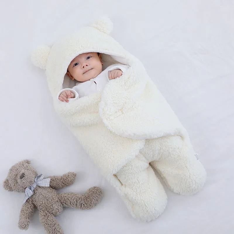 Thickened anti-shock baby quilt in khaki colour showing lamb velvet exterior and pure cotton interior
