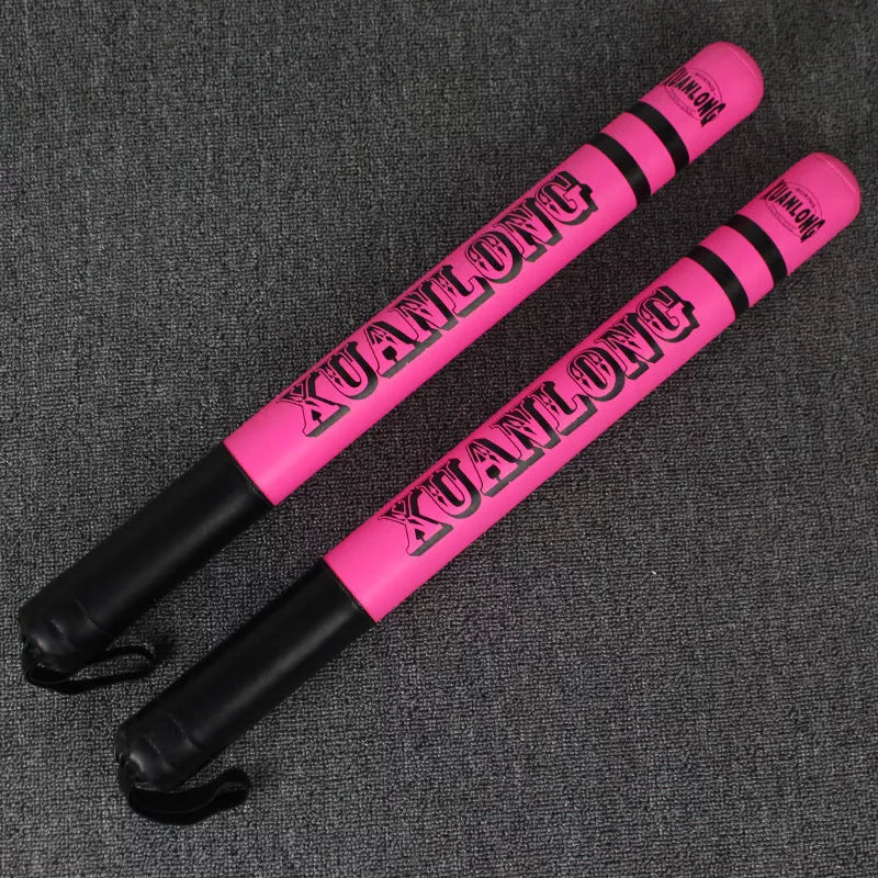 High-visibility boxing training reaction stick for improving accuracy and reaction times