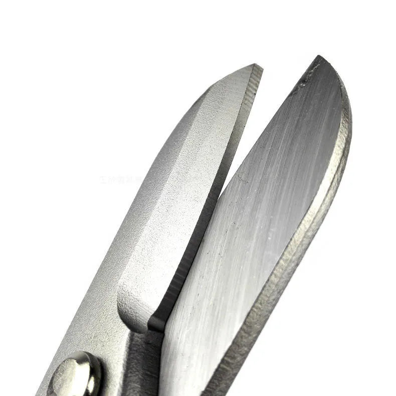 Yellow handled high carbon steel tin snips for cutting sheet metal, 200mm long.