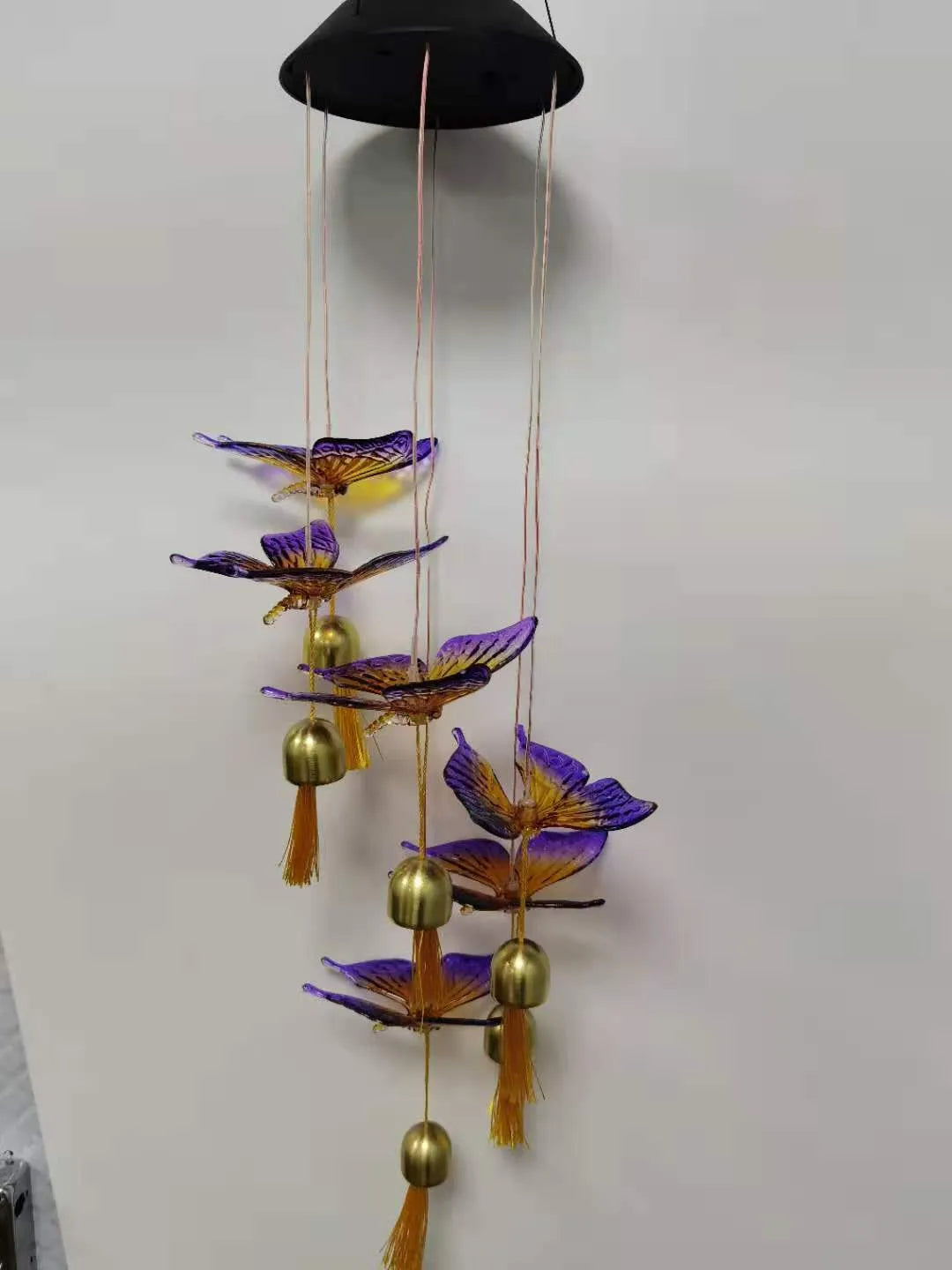 Solar wind chime with colour-changing LED, hummingbird and butterfly designs, waterproof outdoor hanging light for patio yard garden