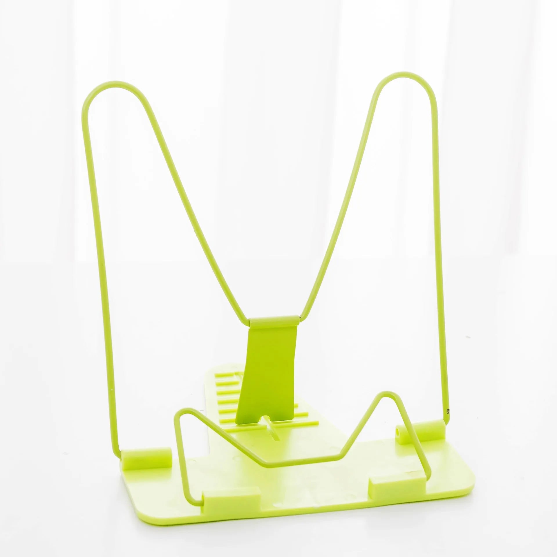 Red, green, and blue reading frame measuring 16x17.5cm made from metal and plastic materials