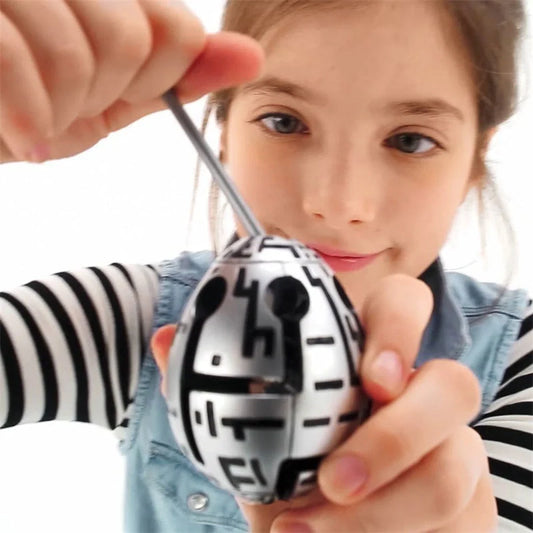 Cross-Border Maze Eggs educational toy in blue and orange, designed for children aged 4-6