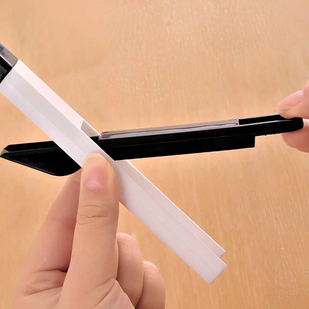18.5cm black window gap cleaning brush with nylon bristles and integrated dustpan