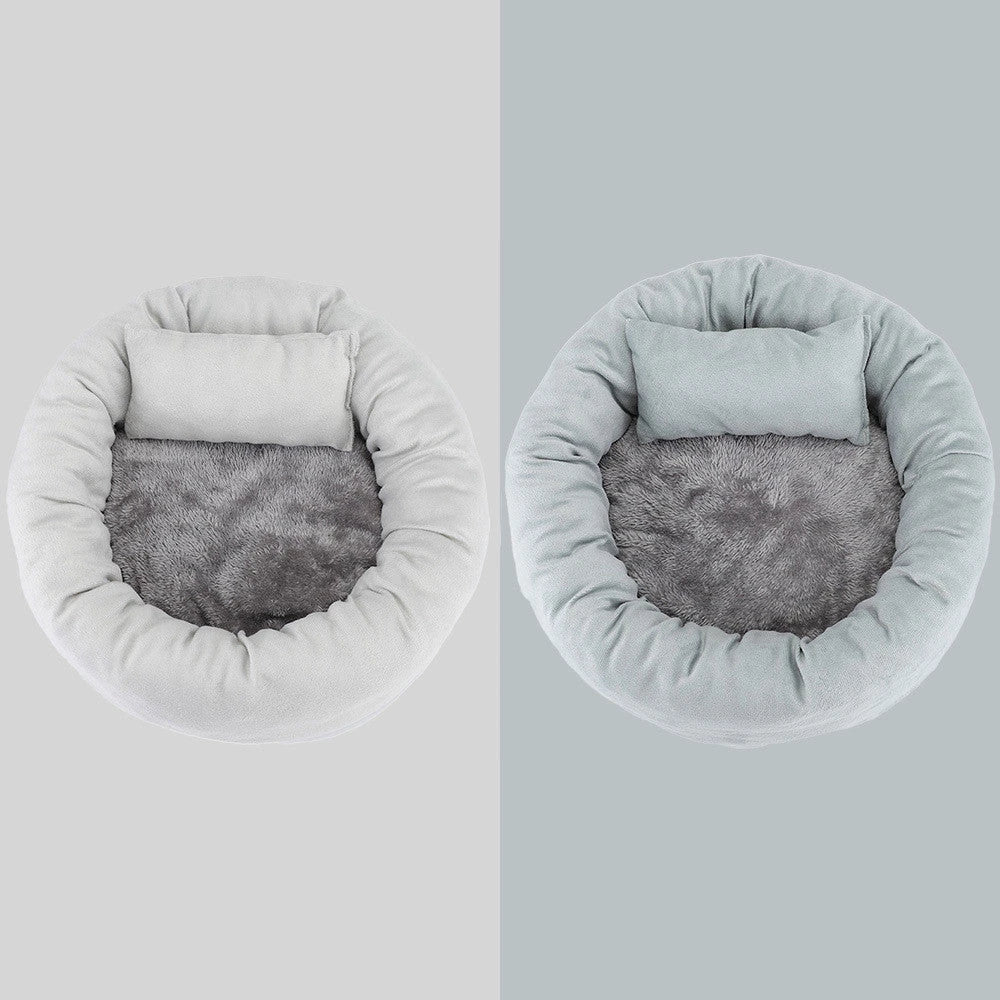 Cosy egg-shaped pet bed for cats and dogs, made with luxuriously soft and warm vegan faux shag fur