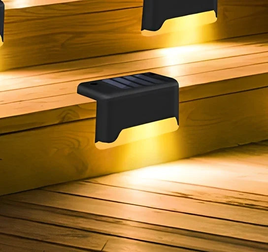 Coffee-coloured solar step light with solar panel, dimensions 78x45x42mm