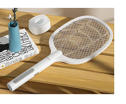 Rechargeable electric mosquito swatter with 3000V grid and USB charging cable