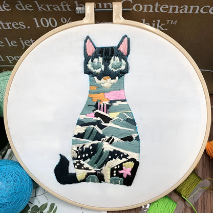 Cat embroidery kit with three-dimensional European stitching on cotton fabric with included 15cm hoop
