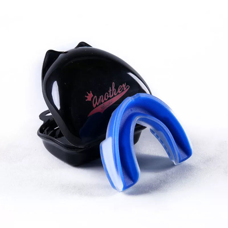 Double-sided silicone mouth guard for basketball and boxing, available in multiple colors and sizes.