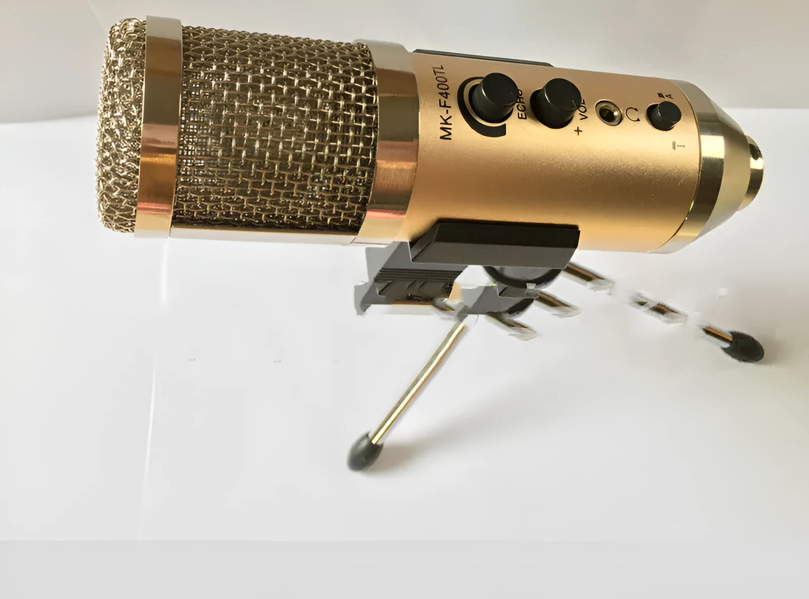 Gold USB-C condenser microphone with stand for mobile phone and computer
