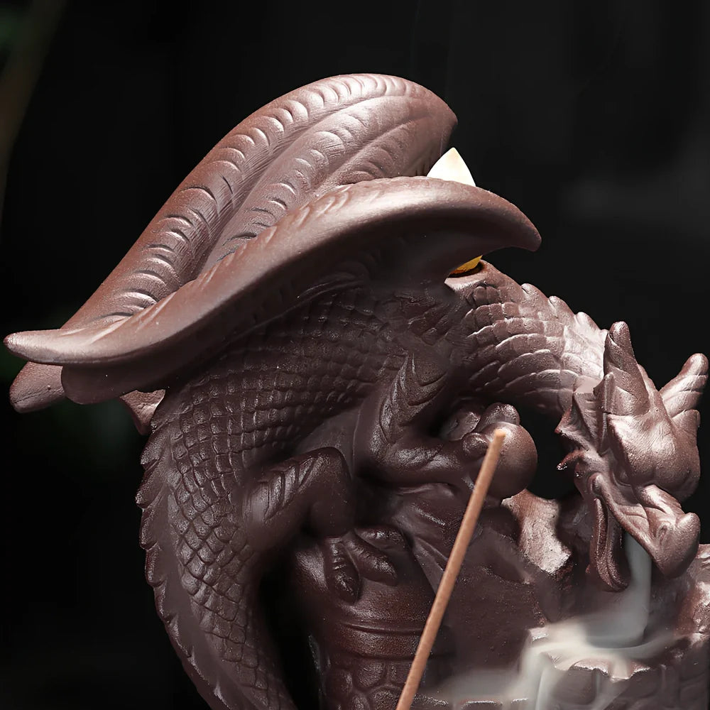 Zisha ceramic incense burner with flying dragon ornament, 11cm long and 15cm high, in New Chinese style for steady smoke