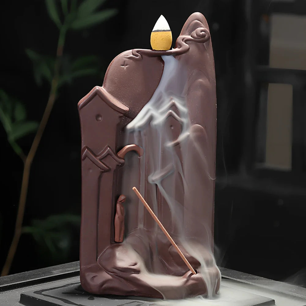 Zisha ceramic incense burner with flying dragon ornament, 11cm long and 15cm high, in New Chinese style for steady smoke